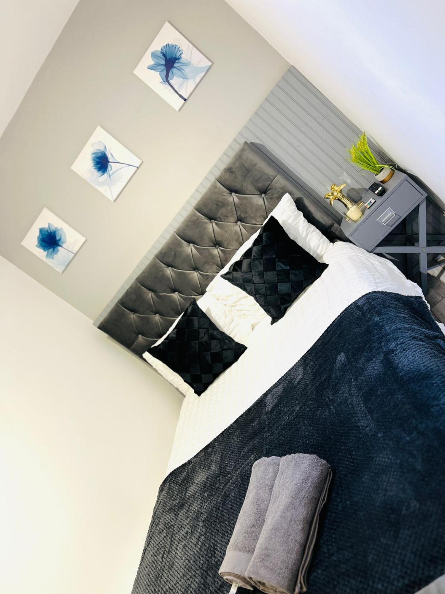 Central Studios In Top Location Лондон Экстерьер фото