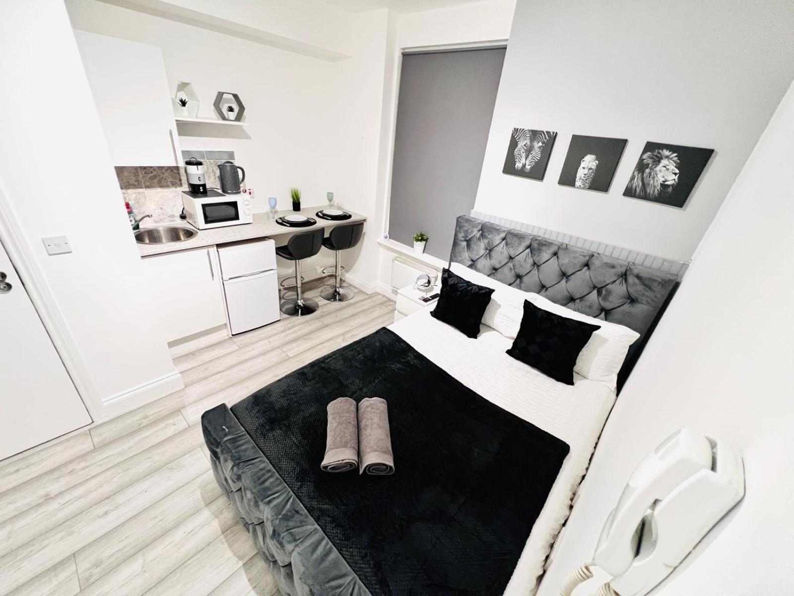 Central Studios In Top Location Лондон Экстерьер фото